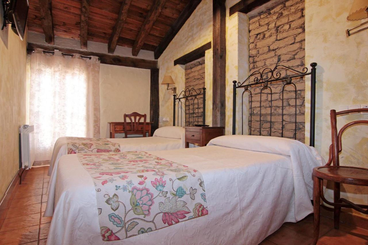 Hotel Rural Los Abuelos Montemayor de Pililla Ngoại thất bức ảnh