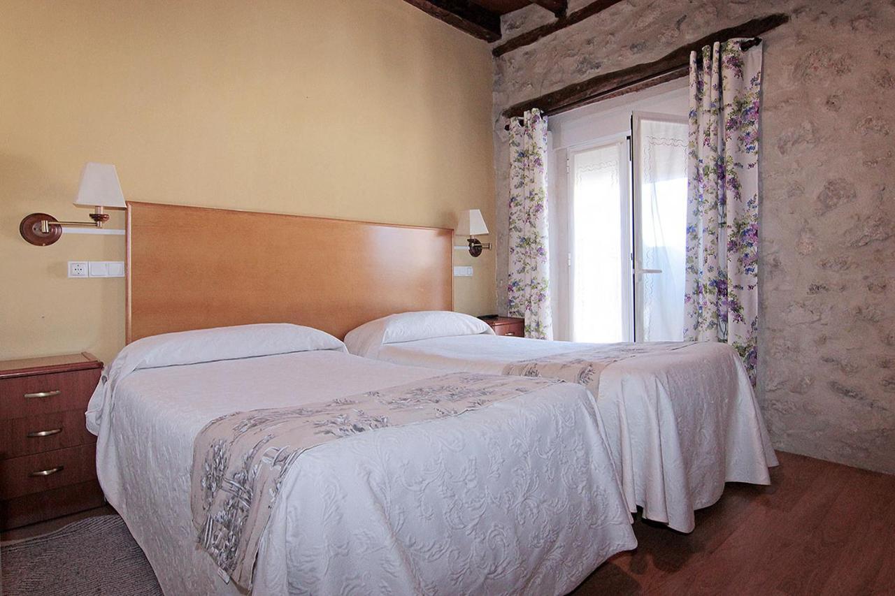 Hotel Rural Los Abuelos Montemayor de Pililla Ngoại thất bức ảnh